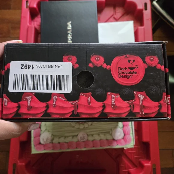 Dark Chocolate Design W/ Designer Box - Picture 4 of 5